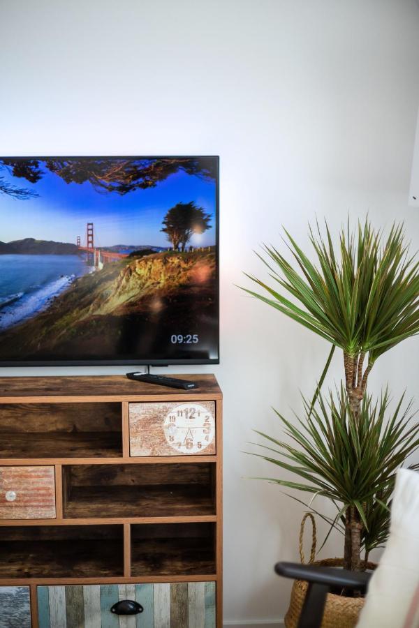 #Stayhere - Modern & Central 2 Bedroom Apartment VNO Extérieur photo